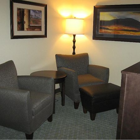 Little Missouri Inn & Suites Watford City Екстер'єр фото