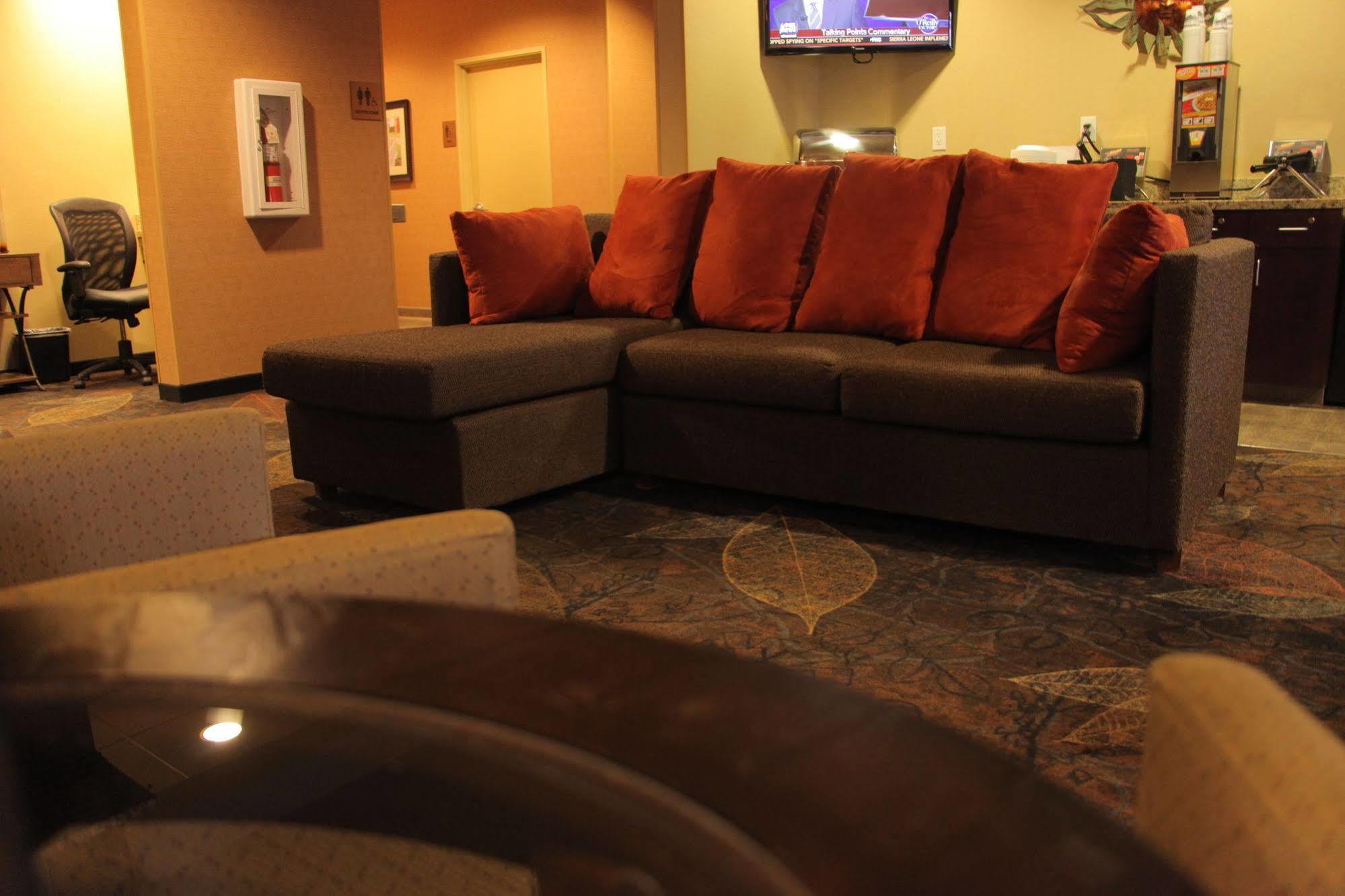 Little Missouri Inn & Suites Watford City Екстер'єр фото